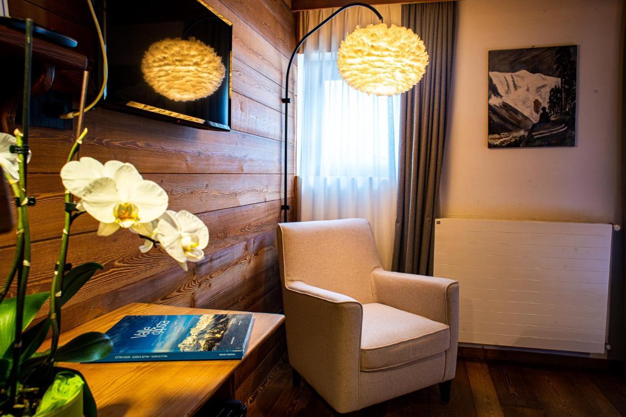 Hotel De Champoluc Εξωτερικό φωτογραφία