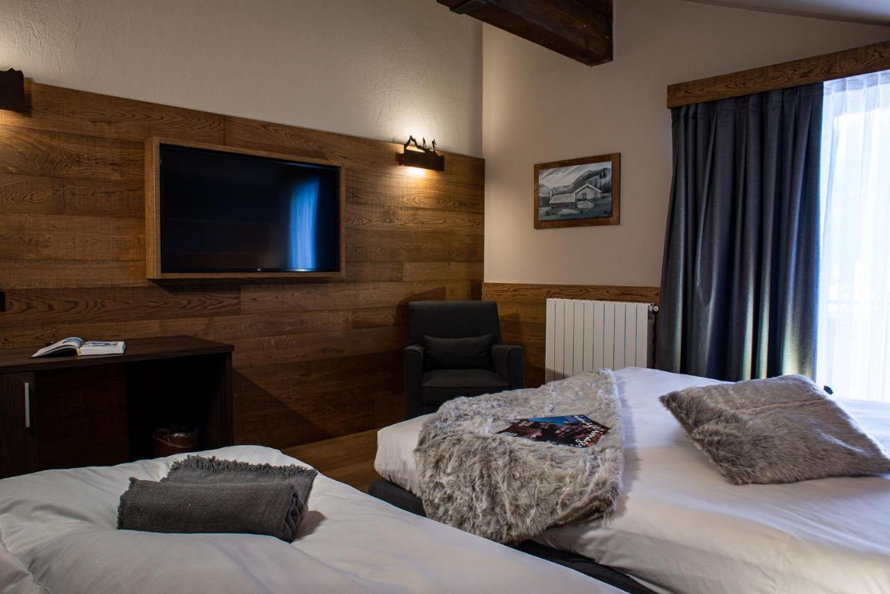Hotel De Champoluc Εξωτερικό φωτογραφία