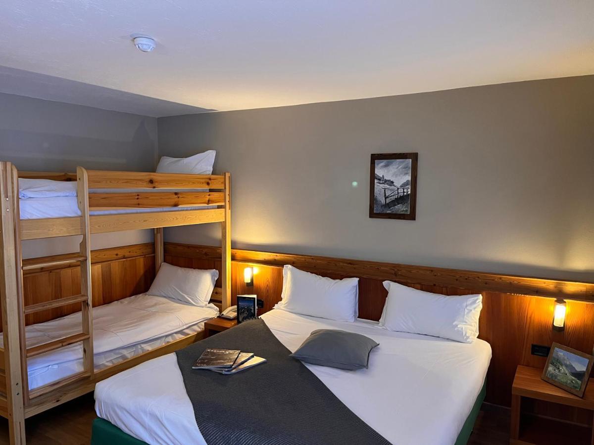 Hotel De Champoluc Εξωτερικό φωτογραφία
