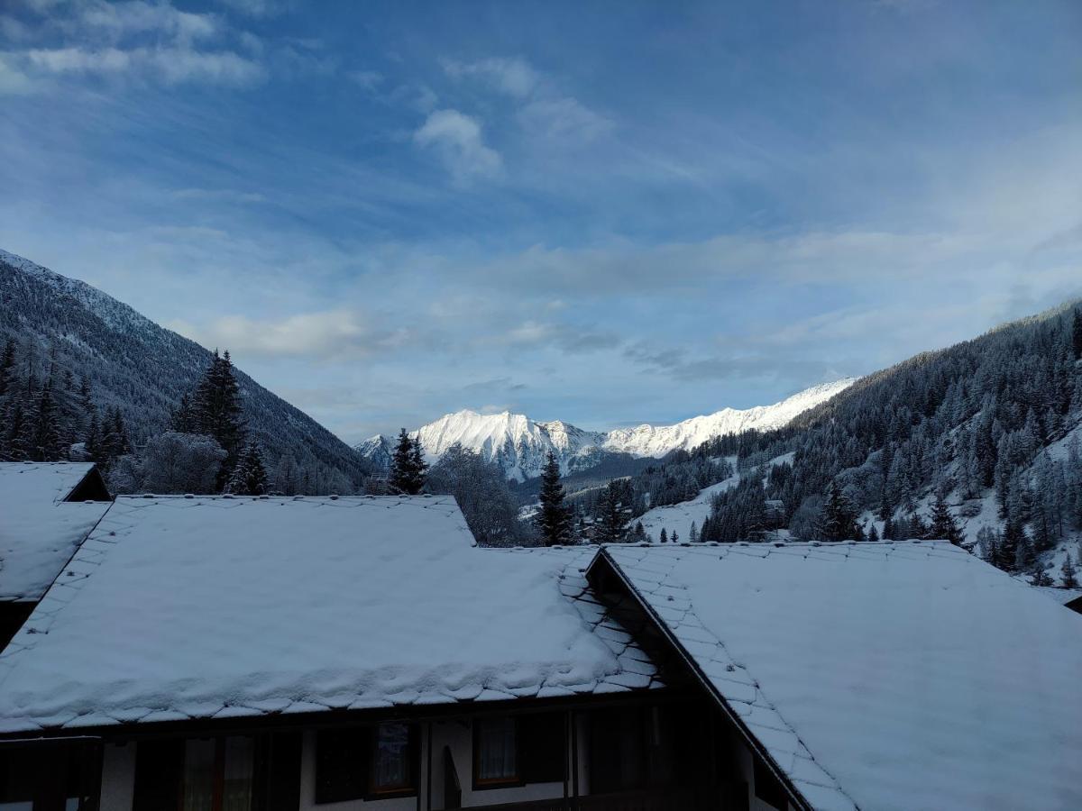 Hotel De Champoluc Εξωτερικό φωτογραφία